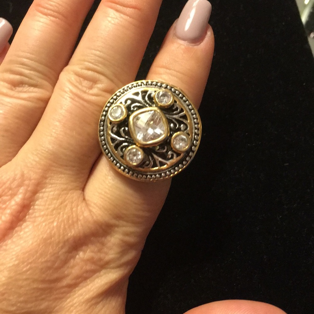 Statement Ring - TT with Crystals